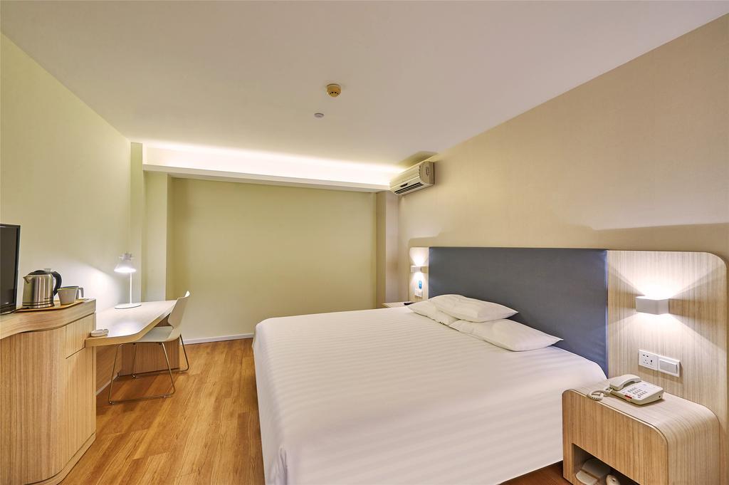Hotel Hanting Express Mentougou Binhe Road
